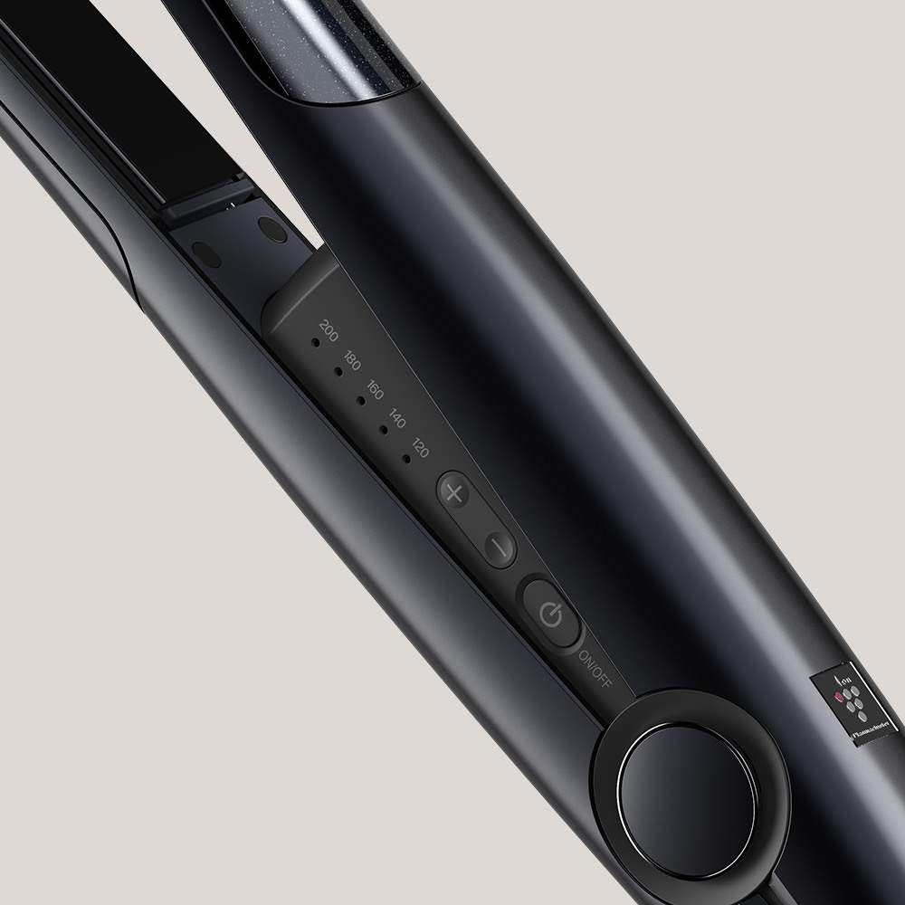 手で持った時にフィットするラウンドグリップ