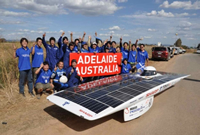 写真：ソーラーカーレース