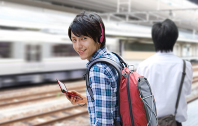 �C���[�W�摜�F���̓d�Ԃ܂ŁA���y�𒮂��Ă���΁A�A�b�Ƃ����ԁB