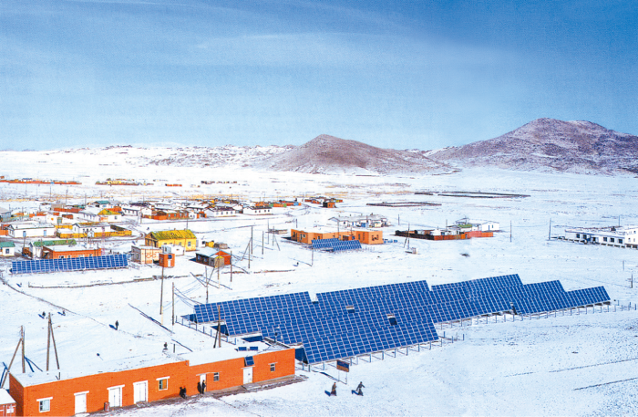過酷な環境で発電、モンゴル・ノヨン村