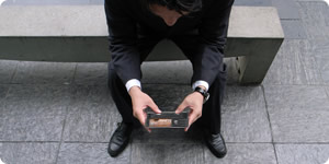 �O�o��ł̋}�Ȏ��Ԃɂ��Ή��\�B